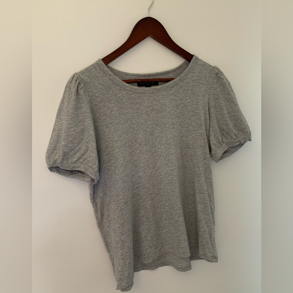 Banana Republic puff sleeved t-shirt